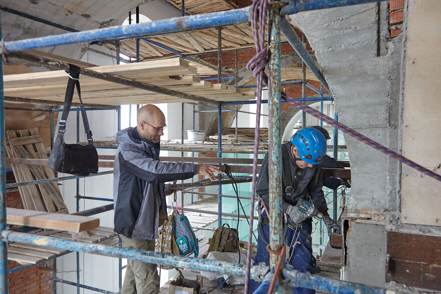 I'm A Photographer Working At An Altitude I'm A Photographer Working At An Altitude