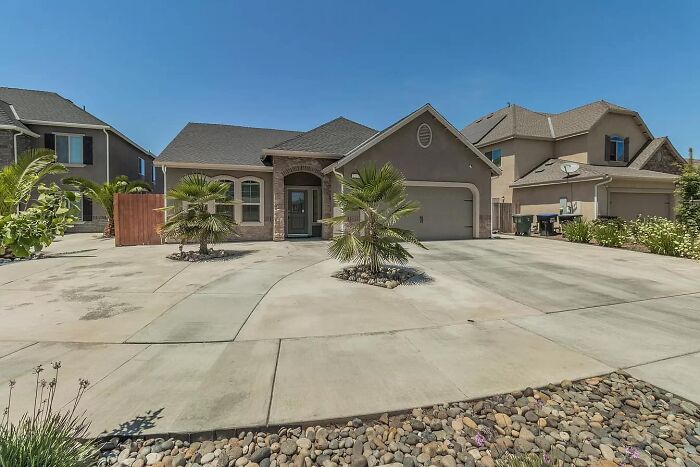 Listed For $420k In California - Described As “Low Maintenance” Front Yard