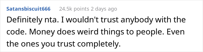 Woman Won't Give Her Boyfriend The Code To Her Gem-Filled Safe, Asks If She's In The Wrong Here After He Gets Mad Woman Won't Give Her Boyfriend The Code To Her Gem-Filled Safe, Asks If She's In The Wrong Here After He Gets Mad