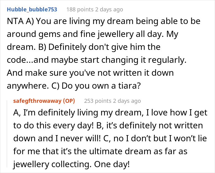Woman Won't Give Her Boyfriend The Code To Her Gem-Filled Safe, Asks If She's In The Wrong Here After He Gets Mad Woman Won't Give Her Boyfriend The Code To Her Gem-Filled Safe, Asks If She's In The Wrong Here After He Gets Mad