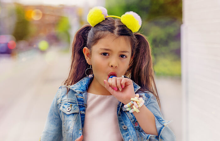 I Love Chasing Kids And Capturing Raw Emotions (12 Pics)