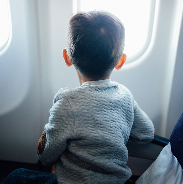 "An Entitled Mother Insists That I 'Share' My Nintendo Switch With Her Child On My Flight" "An Entitled Mother Insists That I 'Share' My Nintendo Switch With Her Child On My Flight"