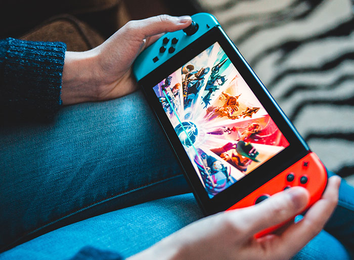 "An Entitled Mother Insists That I 'Share' My Nintendo Switch With Her Child On My Flight" "An Entitled Mother Insists That I 'Share' My Nintendo Switch With Her Child On My Flight"