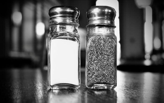 “You Eat Them Raw?”: 30 Shocking And Surprising Lifestyle Differences People Learned About After Visiting Someone Else’s Home