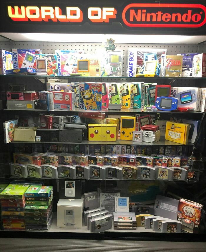 Quiero compartir con todos ustedes mi armario de juegos de Nintendo