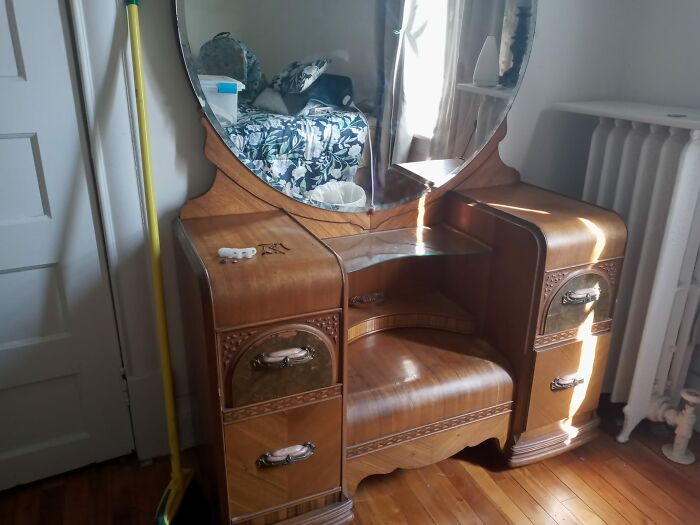 Look What I Got Today. I Have Wanted A Vanity Like This Since I Was About 12