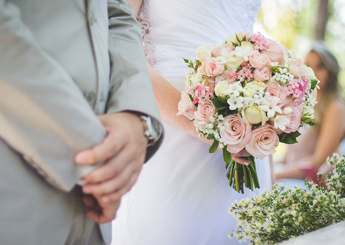 30 People Reveal How Their Life Went After They Married For Money