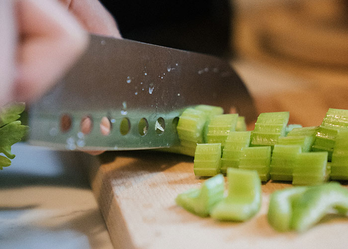 30 Common Cooking Mistakes That Amateurs Make That Annoy These Chefs
