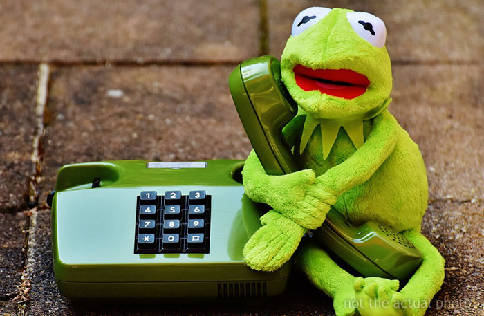 Family Gets Calls From Radio Listeners, Dad Promises Them Cars As Prizes After The Radio Station Refuses To Change The Way They Say Their Number