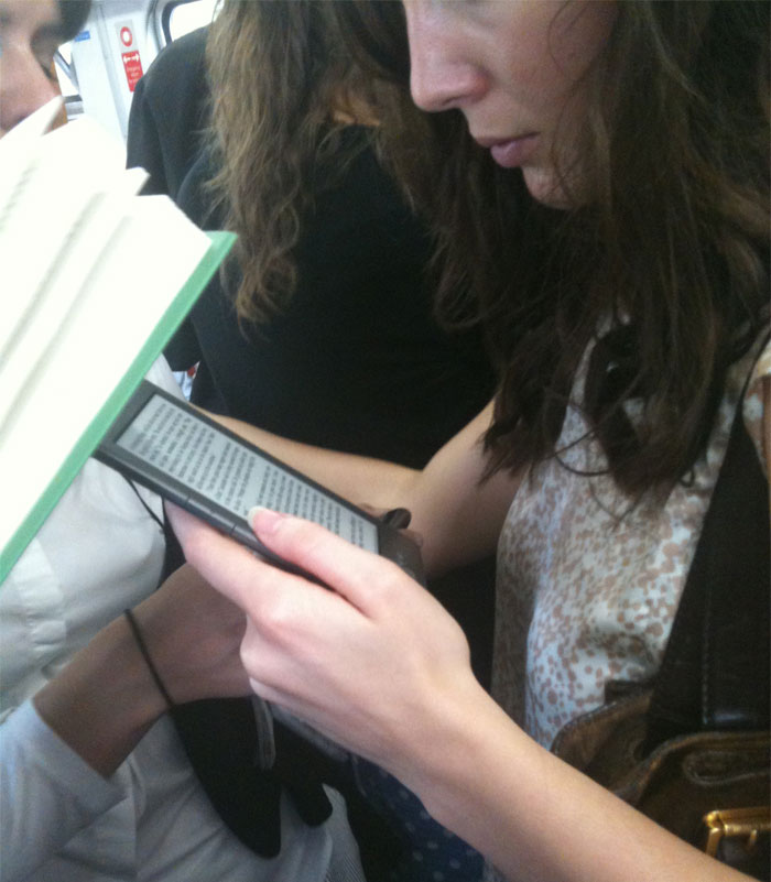 Writer Tweets About Owing Money To Amazon Because Readers Are Returning Their Finished eBooks, Sparks A Debate Among Online Users Writer Tweets About Owing Money To Amazon Because Readers Are Returning Their Finished eBooks, Sparks A Debate Among Online Users