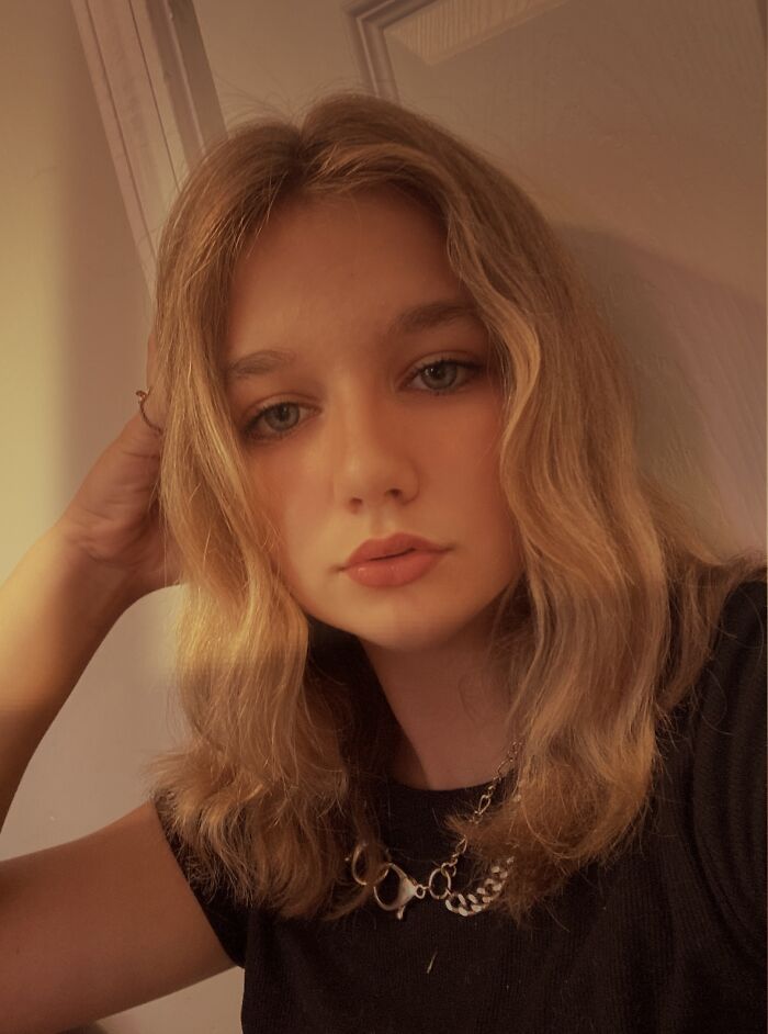 Simple And Natural Look :)