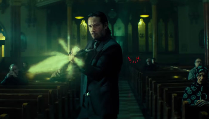 Twitter User Shares A Wholesome Conversation He Overheard At The Airport Between Keanu Reeves And A Fan, Tweet Goes Viral With Over 300k Likes