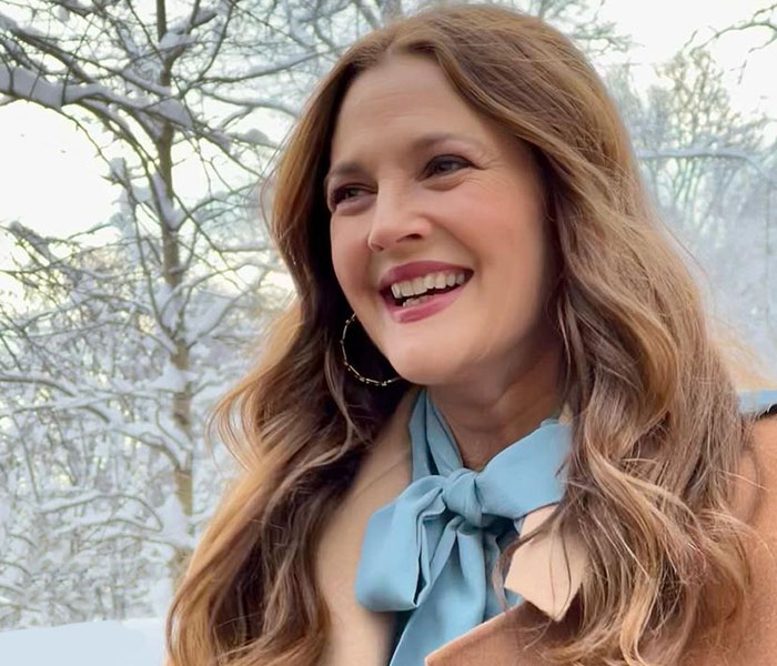 People Celebrate An Overjoyed Drew Barrymore Frolicking Around During Rainstorm People Celebrate An Overjoyed Drew Barrymore Frolicking Around During Rainstorm