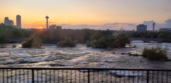 Niagara Falls, NY