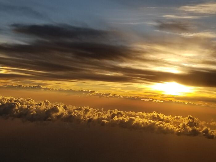 Sunrise From Plane..denver Co