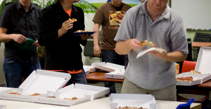 High-Paid Yet Freebie-Loving Top Manager Comes For Office Checkup, Sees Some Pizzas Bought For Staff And Steals It All High-Paid Yet Freebie-Loving Top Manager Comes For Office Checkup, Sees Some Pizzas Bought For Staff And Steals It All