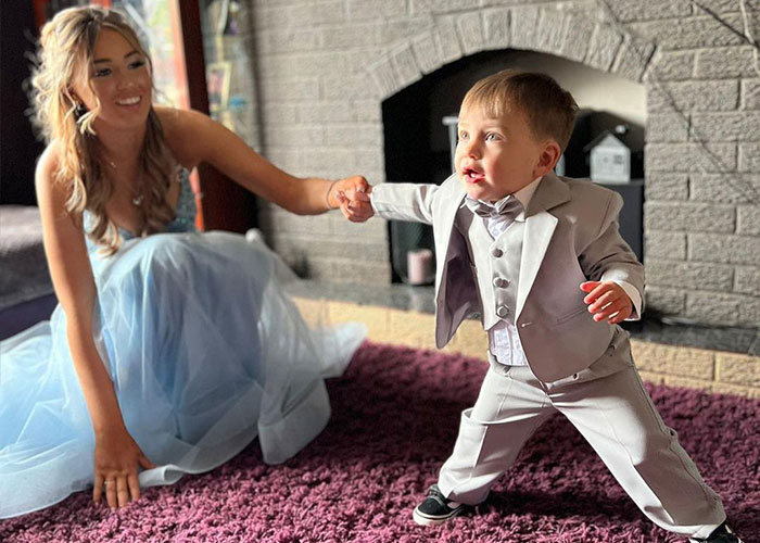 16-Year-Old Mom Goes Viral After Taking Her Toddler To Prom As Her Date 16-Year-Old Mom Goes Viral After Taking Her Toddler To Prom As Her Date