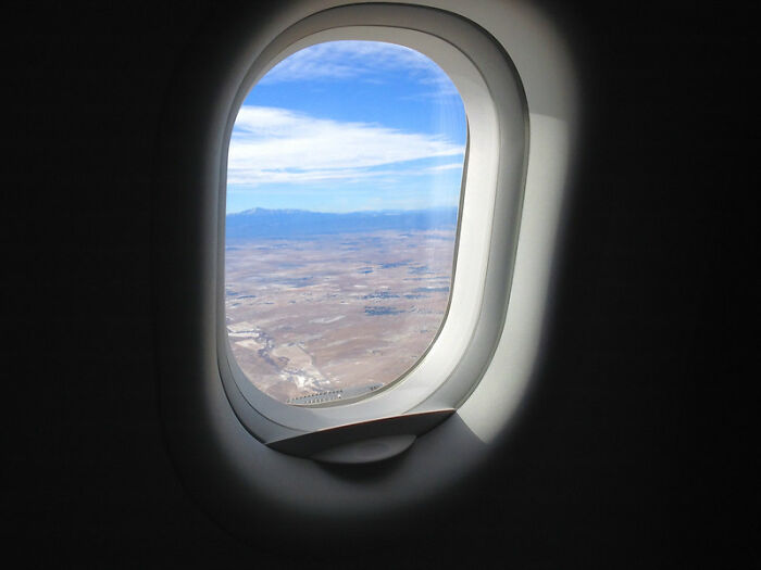 30 Do’s And Don’ts When Traveling By Plane, As Pointed Out By Folks In This Online Group