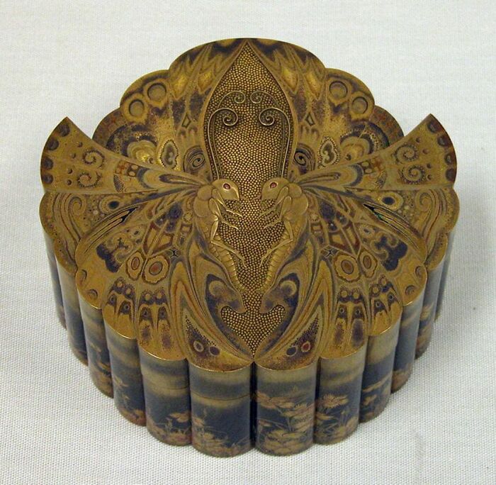 Butterfly-Shaped Box, Japan, 19th Century, Lacquer With Gold, Silver And Mother-Of-Pearl The Metropolitan Museum Of Art