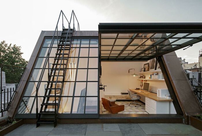 Rooftop Office In New York City