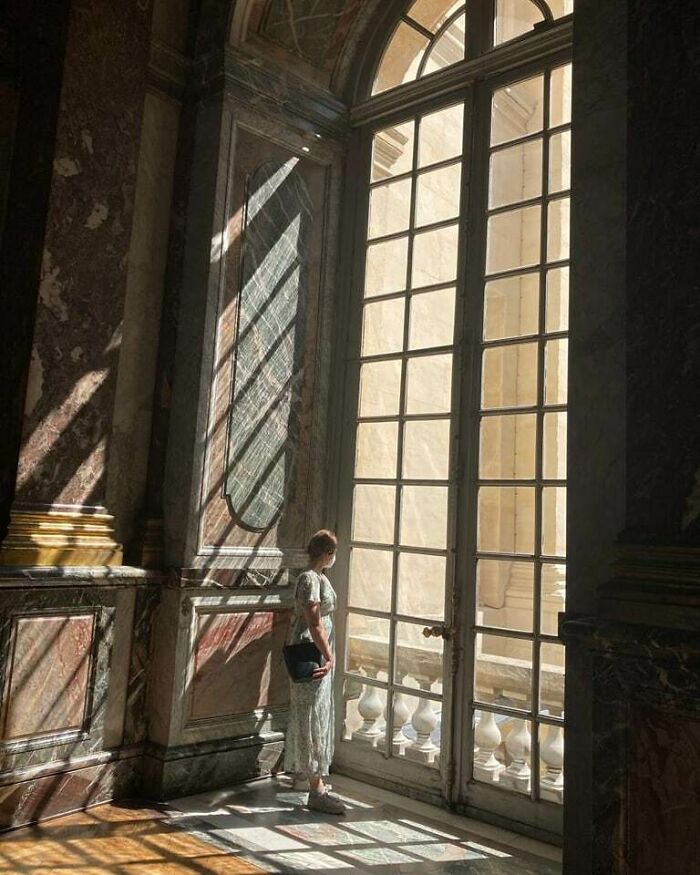 En una ventana en Versalles
