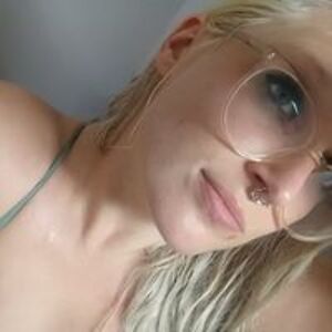 emalie_allbee avatar