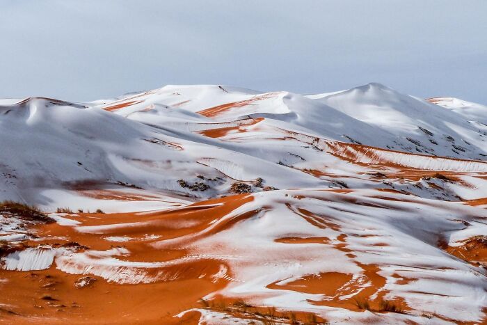 El desierto del Sahara con una nevada encima