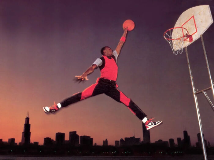 La icónica foto de Michael Jordan que se convirtió en el logotipo