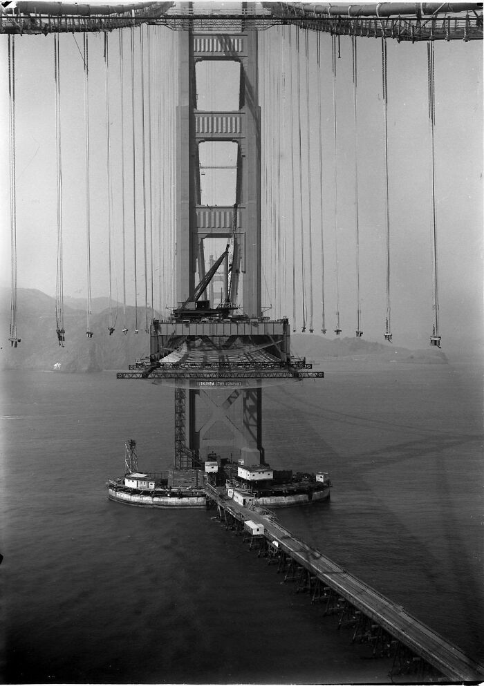 Puente del Golden Gate en construcción