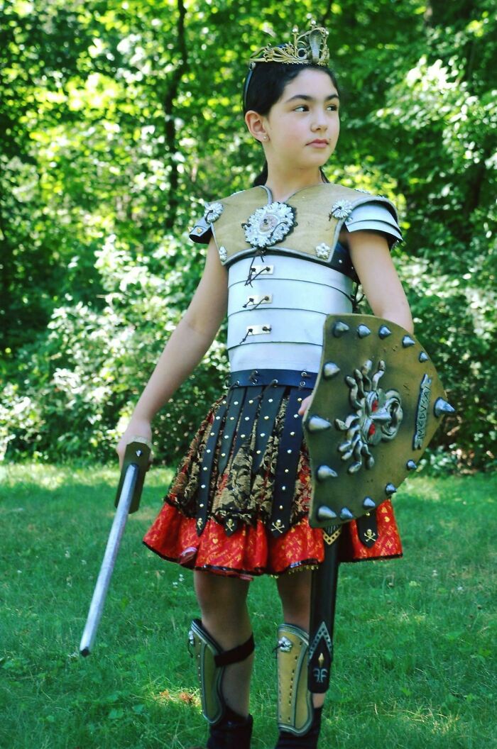 I Made My Daughter This Armor From Leather, Wood, Plastic, And Brass And Foam Sheet