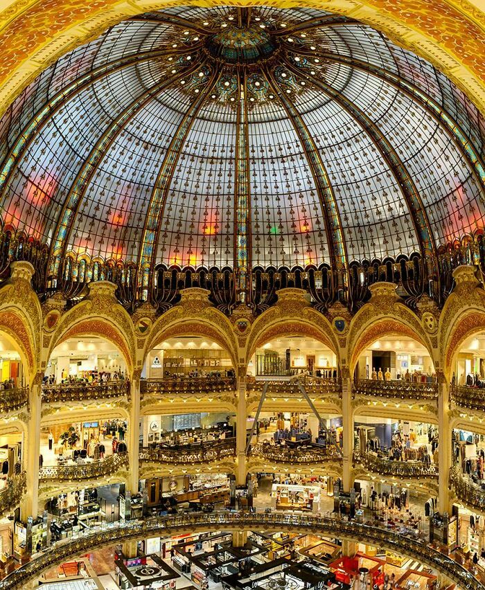Galeries Lafayette Haussmann, Art Nouveau Department Store With A Neo-Byzantine-Infused Polychrome Glass Cupola Created By Master Glassworker Jacques Grüber