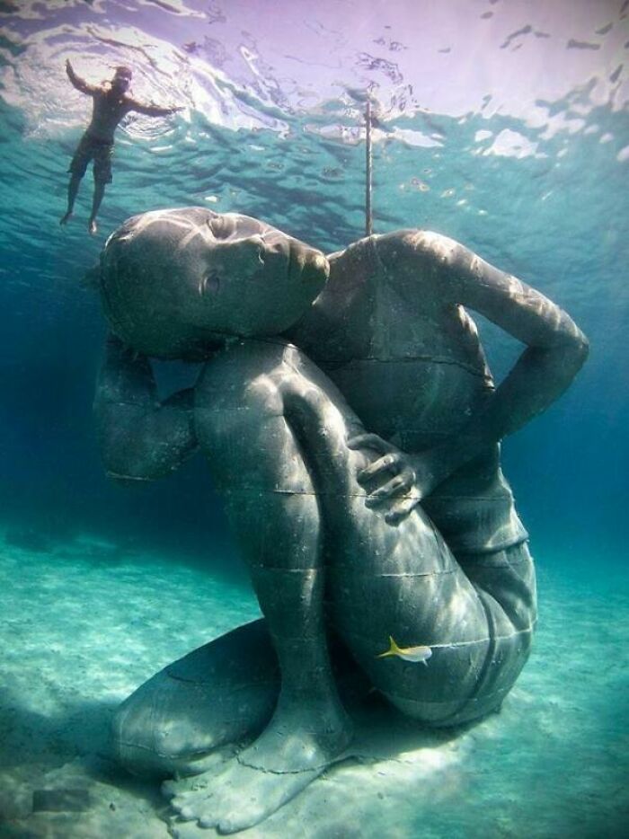 Huge Underwater Statue In The Bahamas
