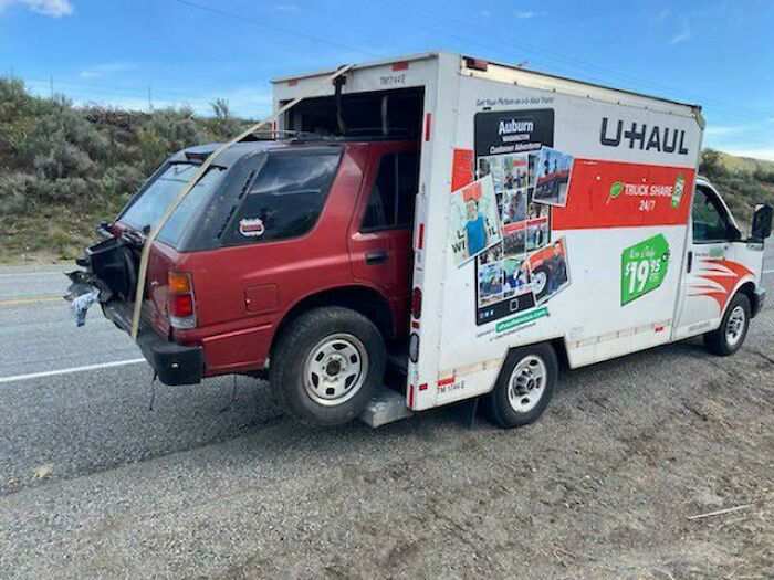 They Got Pulled Over, Fined $139 And Got Their License Suspended For This, The U-Haul Was Overdue Too