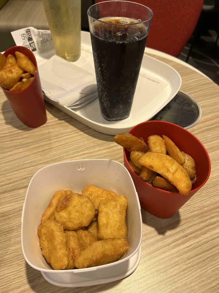 McDonald's Using Reusable Packaging When You Order To Eat Indoors