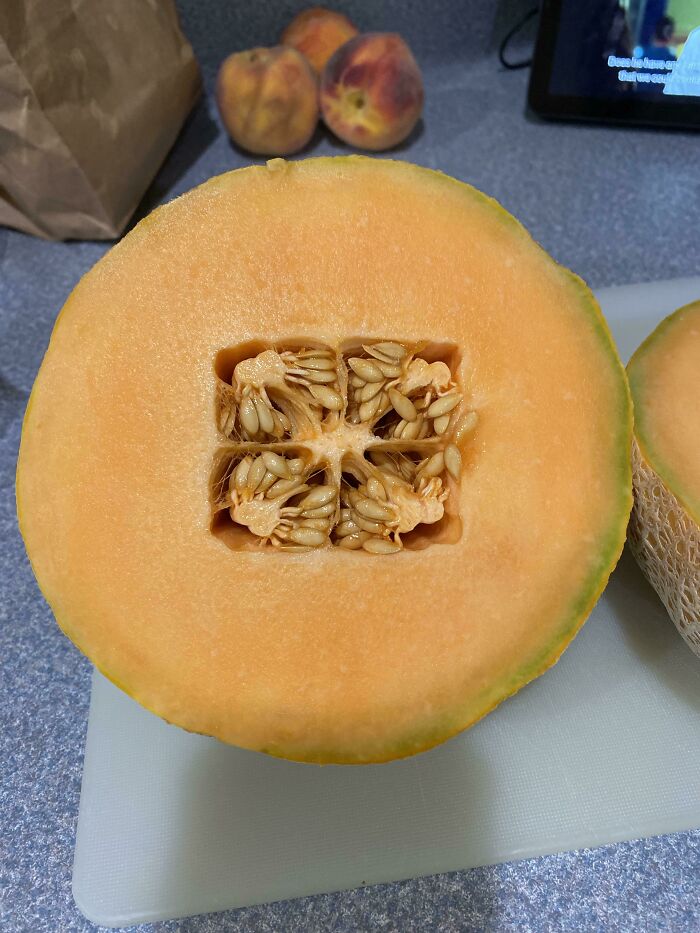 El interior cuadrado de este melón
