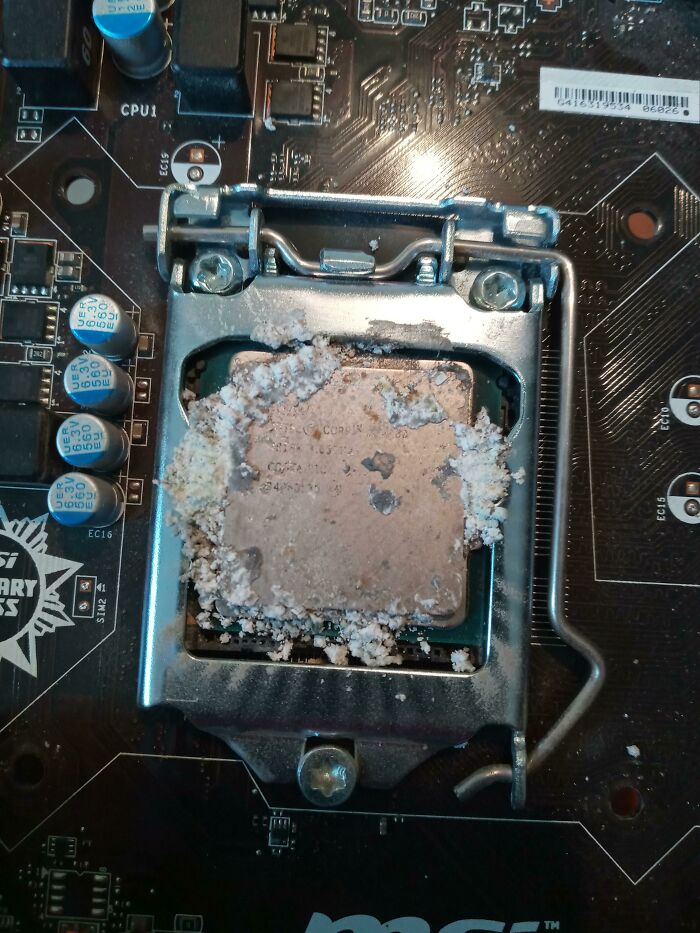 Friend Complained Why Cpu Is 90 Degrees While Idling