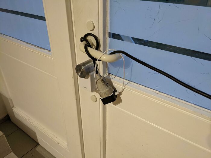 This Smartlock With A Faulty Battery