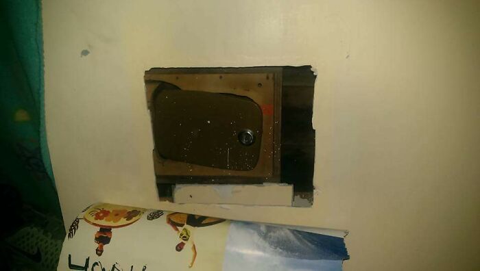 My Mate Accidentally Put A Hole In His Wall And Found An Old Hidden Safe