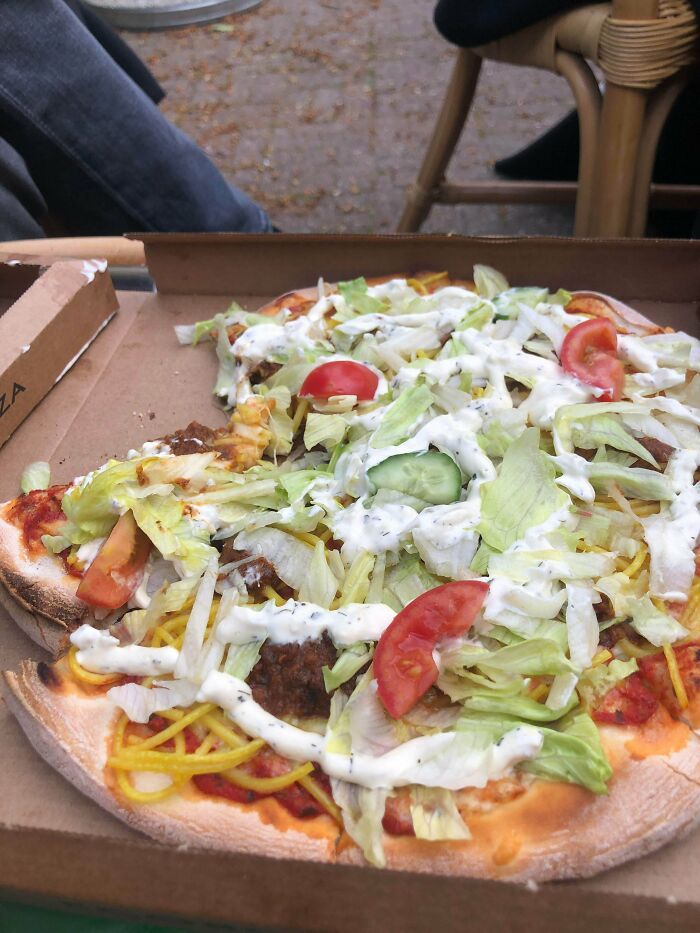 This Is Spaghetti And Salad Pizza. It Shouldn’t Exist, But Here We Are