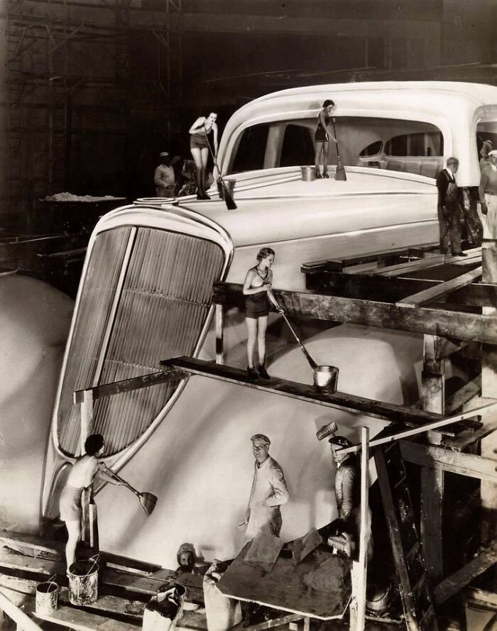 Studebaker gigante. El vehículo más grande del mundo en construcción. Chicago, 1934