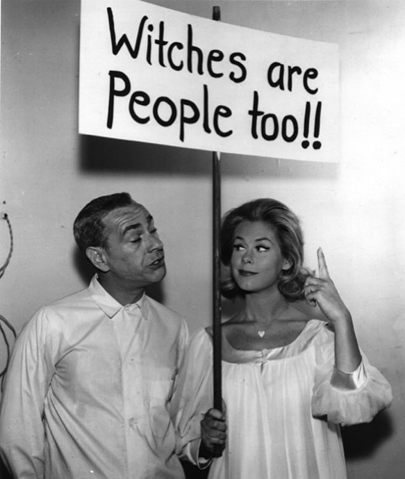 “Witches Are People Too!!” Elizabeth Montgomery & Shelley Berman On Bewitched, 1964