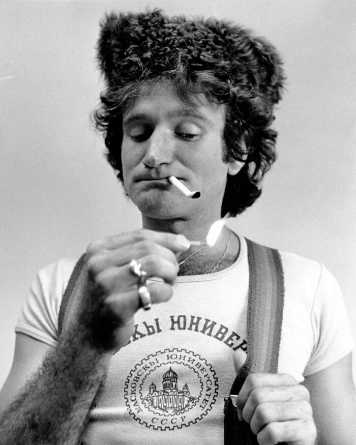 Robin Williams, 1977