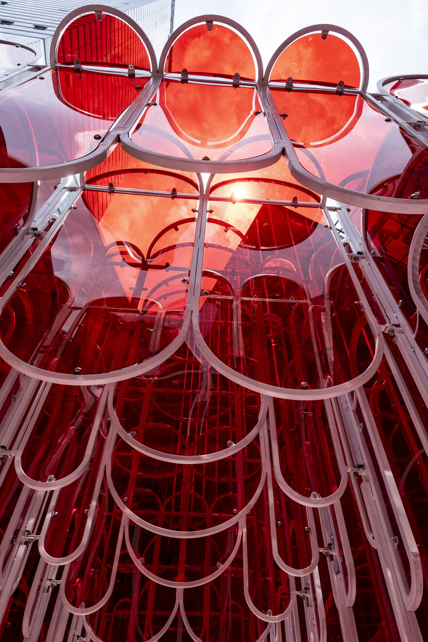 "Crimson Cloud": Red Transparent Plexiglass Art Installation (12 Pics)