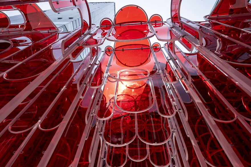 "Crimson Cloud": Red Transparent Plexiglass Art Installation (12 Pics)