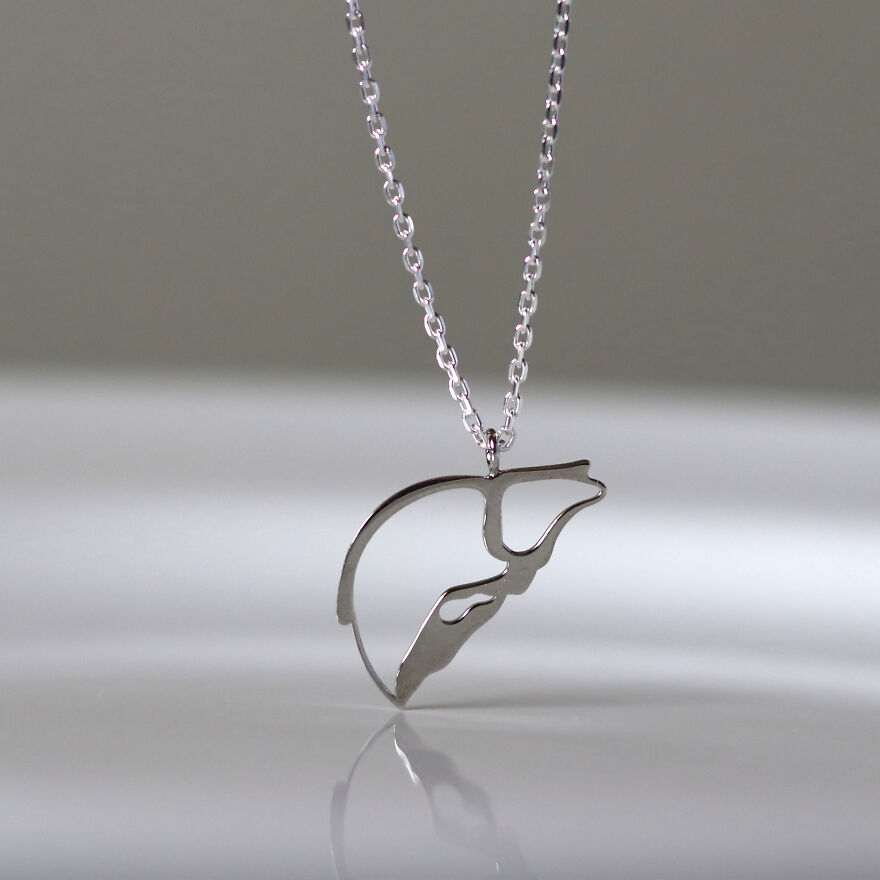 I Create Wearable Human Organ Pendants I Create Wearable Human Organ Pendants
