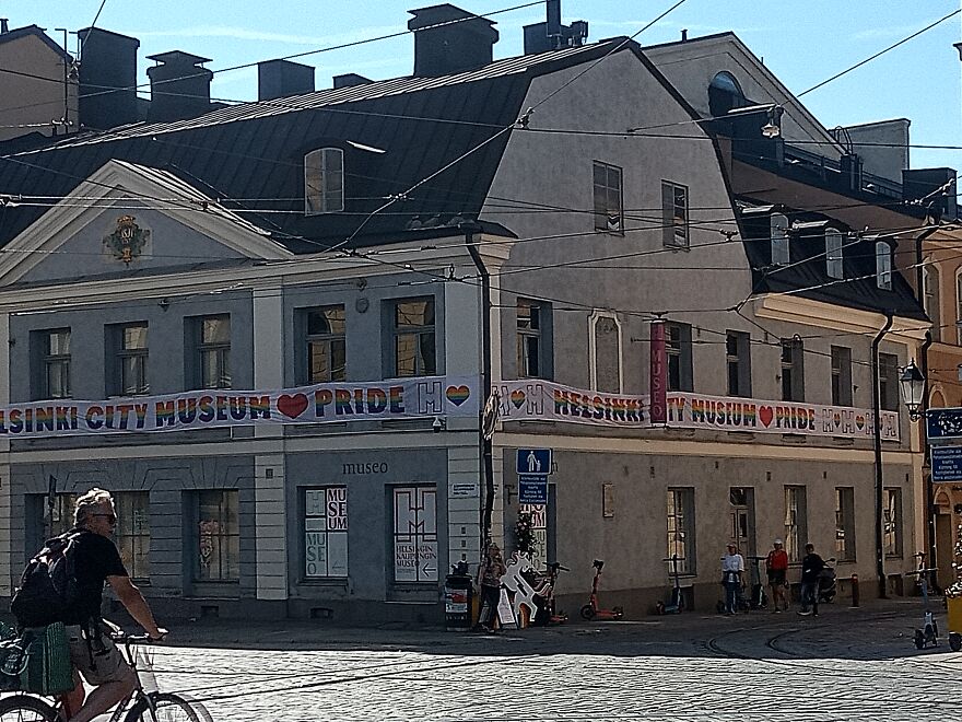 I Just Wanna Show Some Cute Moments At The Helsinki Pride Walk Today (9 Pics) I Just Wanna Show Some Cute Moments At The Helsinki Pride Walk Today (9 Pics)