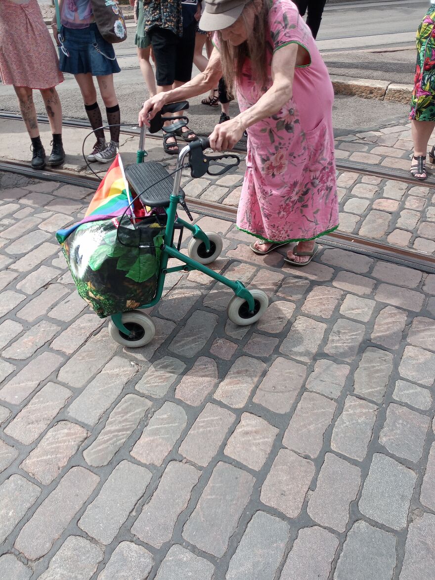 I Just Wanna Show Some Cute Moments At The Helsinki Pride Walk Today (9 Pics) I Just Wanna Show Some Cute Moments At The Helsinki Pride Walk Today (9 Pics)