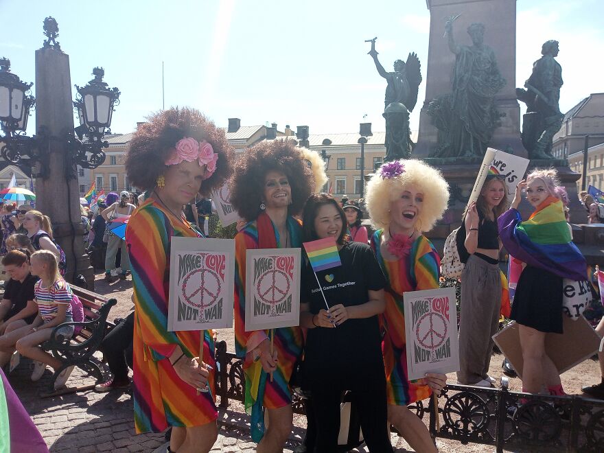 I Just Wanna Show Some Cute Moments At The Helsinki Pride Walk Today (9 Pics)