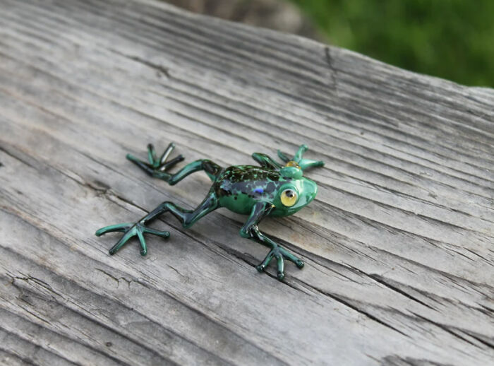 I Make Miniature Animals And Insects Out Of Glass