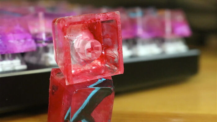 I Spent 3 Months Learning And Creating Some Keycap Sets Out Of Resin, Acrylic Paint, Ink, And Mica Powder (4 Pics)